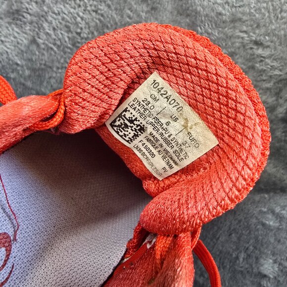 Asics Gel-Resolution 8 Tennis Shoes Womens 6 Red White Court Trainer - Picture 2 of 12